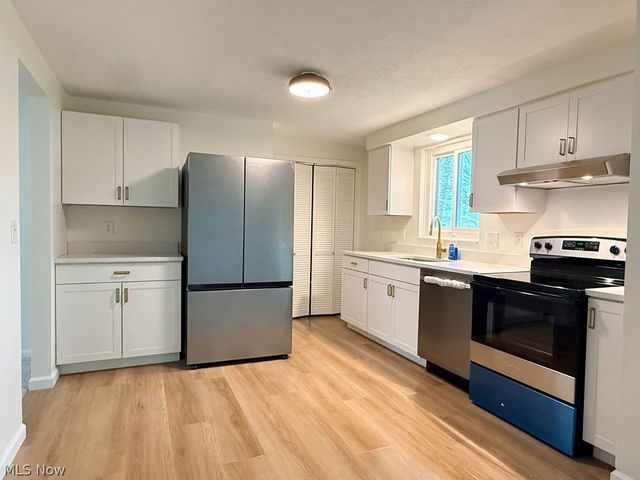 2625 Elm Drive, Girard, OH 44420