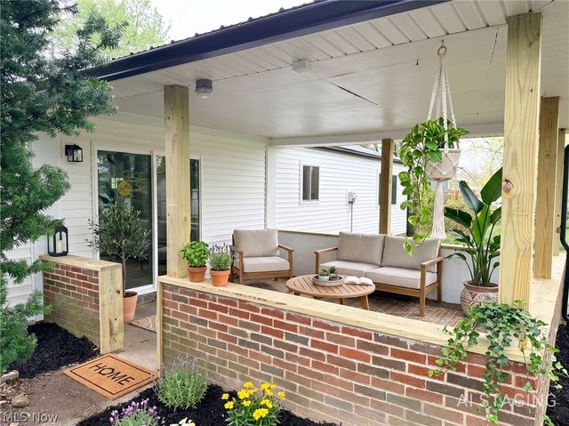 2625 Elm Drive, Girard, OH 44420