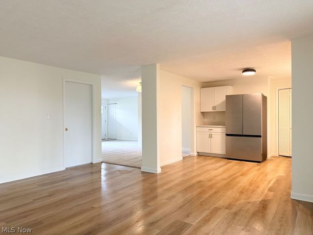 2625 Elm Drive, Girard, OH 44420
