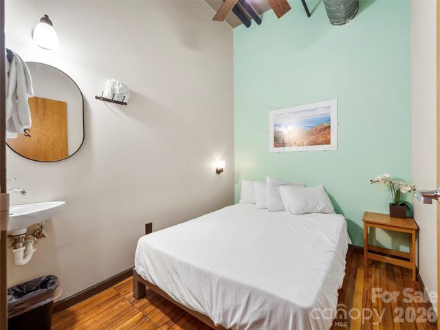 39 N Lexington Avenue 2, Asheville, NC 28801