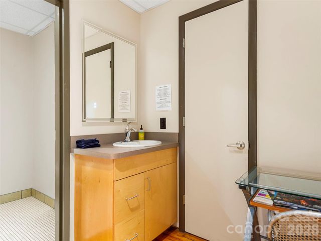 39 N Lexington Avenue 2, Asheville, NC 28801