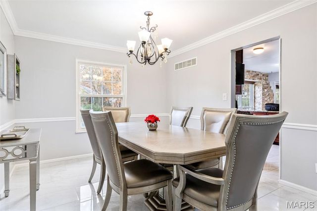 1730 Woodmore Oaks Drive, Manchester, MO 63021