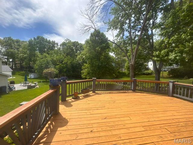 1730 Woodmore Oaks Drive, Manchester, MO 63021