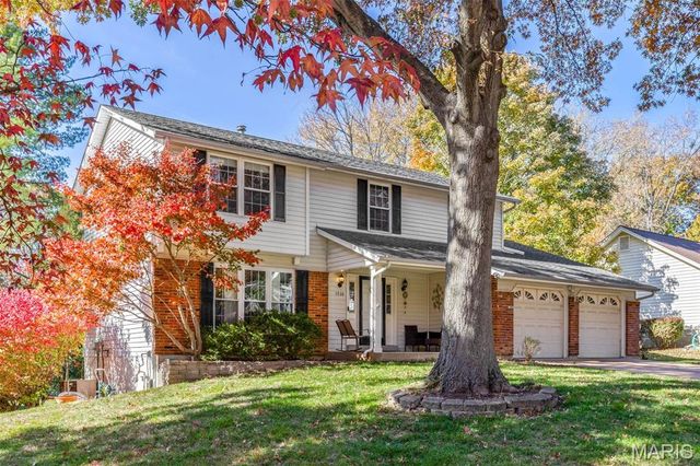 1730 Woodmore Oaks Drive, Manchester, MO 63021