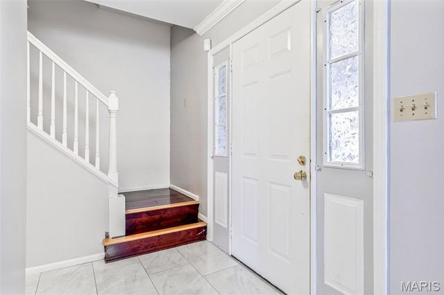 1730 Woodmore Oaks Drive, Manchester, MO 63021