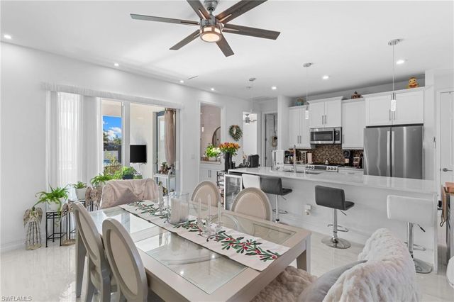 2617 42nd ST SW, Lehigh Acres, FL 33976