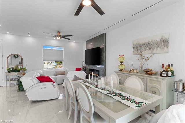 2617 42nd ST SW, Lehigh Acres, FL 33976