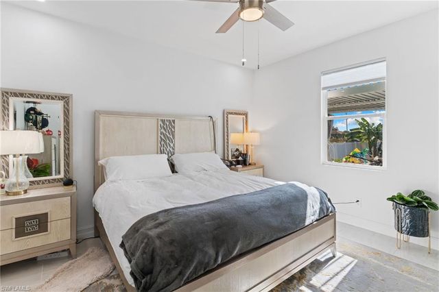 2617 42nd ST SW, Lehigh Acres, FL 33976