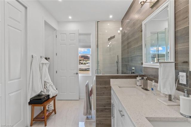 2617 42nd ST SW, Lehigh Acres, FL 33976