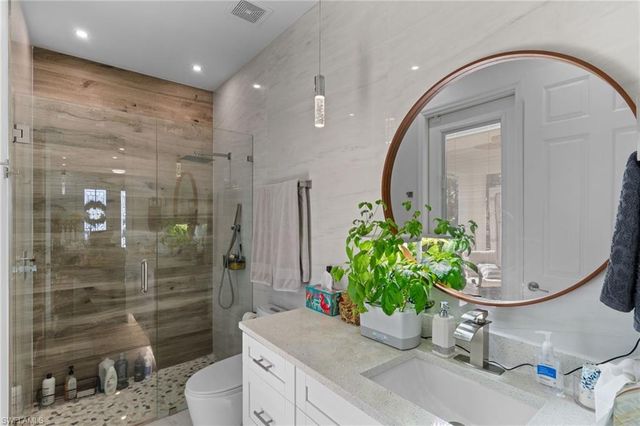 2617 42nd ST SW, Lehigh Acres, FL 33976