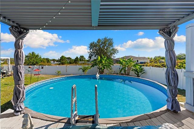 2617 42nd ST SW, Lehigh Acres, FL 33976