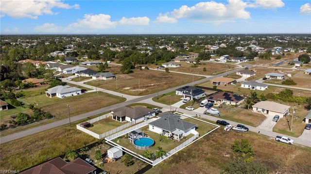 2617 42nd ST SW, Lehigh Acres, FL 33976