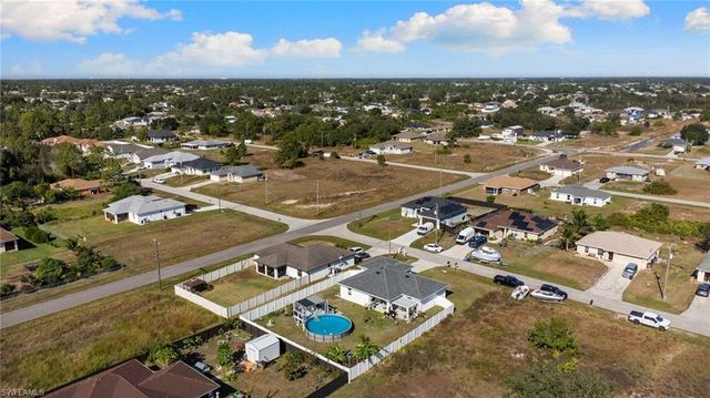 2617 42nd ST SW, Lehigh Acres, FL 33976