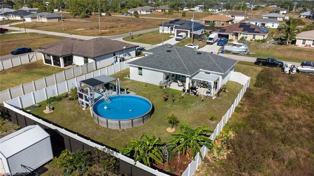 2617 42nd ST SW, Lehigh Acres, FL 33976