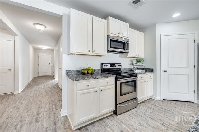 15 Hawkhorn Court, Pooler, GA 31322