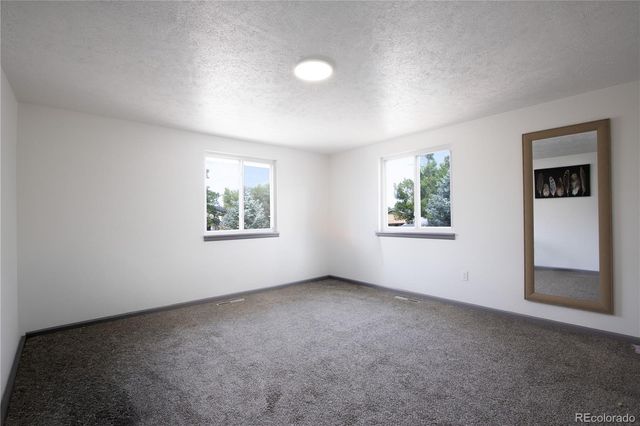 715 Tundra Place, Longmont, CO 80504