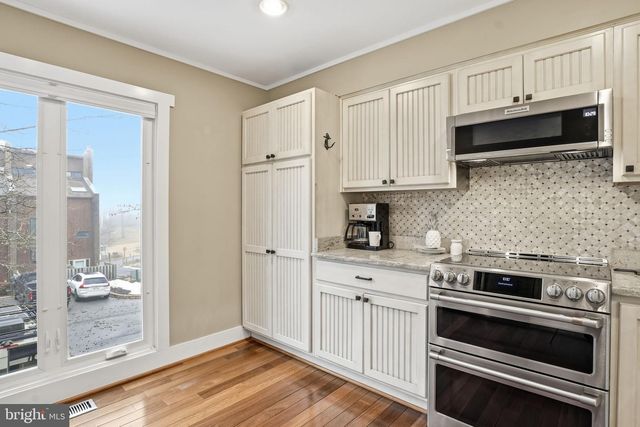 3 KLAKRING CT, Annapolis, MD 21403