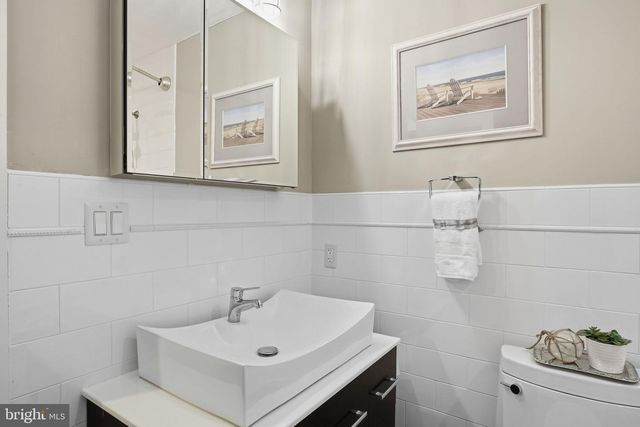 3 KLAKRING CT, Annapolis, MD 21403