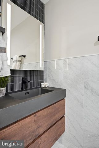 3 KLAKRING CT, Annapolis, MD 21403