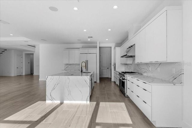 9004 SANTORINI DRIVE, Orlando, FL 32827