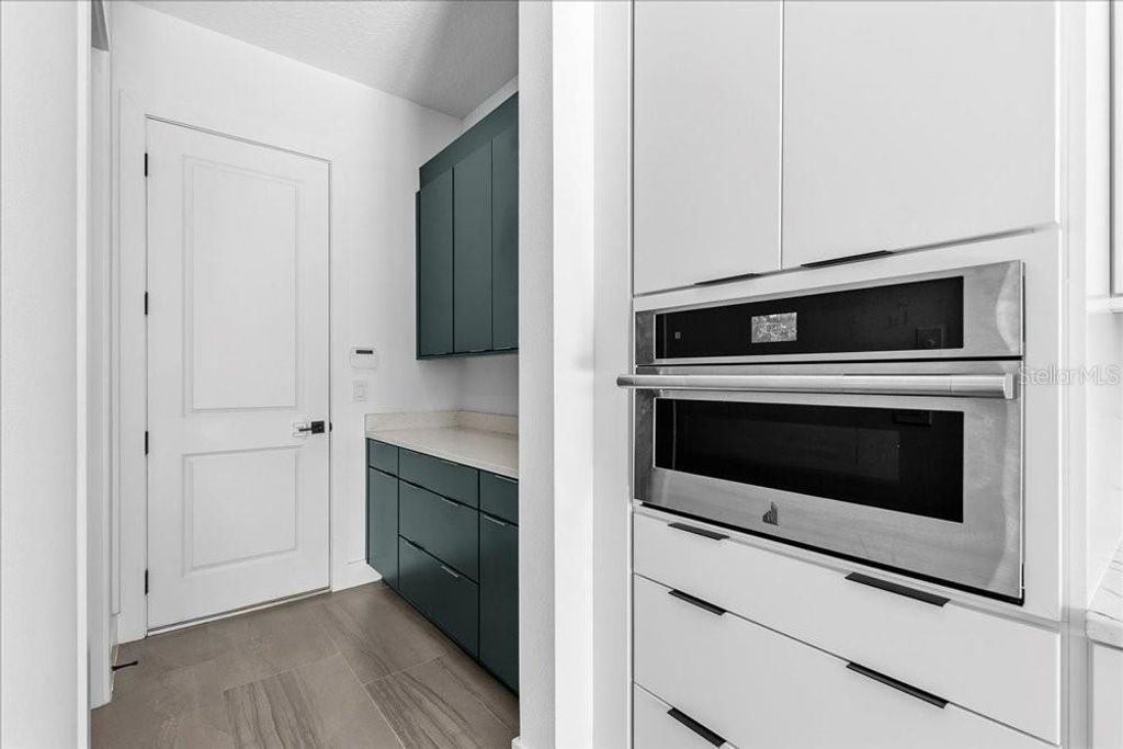 Image 19 of property listing at 9004 SANTORINI DRIVE, Orlando, FL 32827