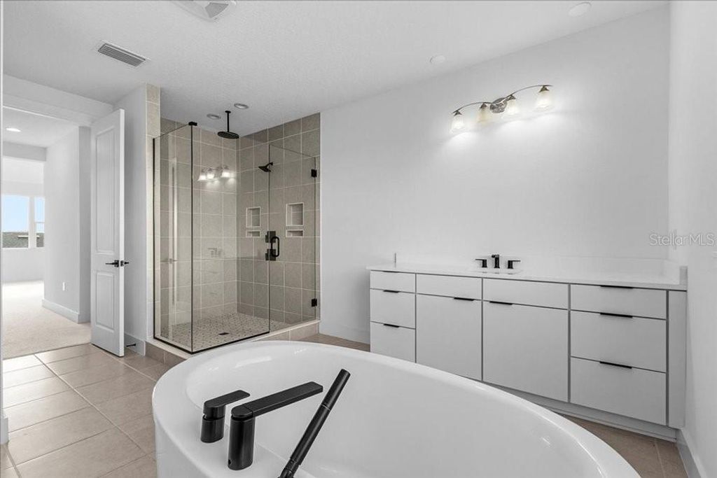 Image 31 of property listing at 9004 SANTORINI DRIVE, Orlando, FL 32827