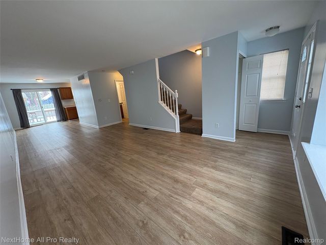 15473 Meyers Road, Detroit, MI 48227