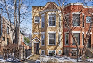 1926 W Oakdale Avenue, Chicago, IL 60657