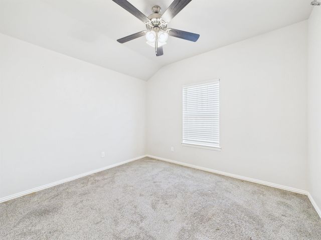 1202 NEWMAN AVENUE, Iowa Park, TX 76367