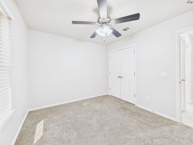 1202 NEWMAN AVENUE, Iowa Park, TX 76367