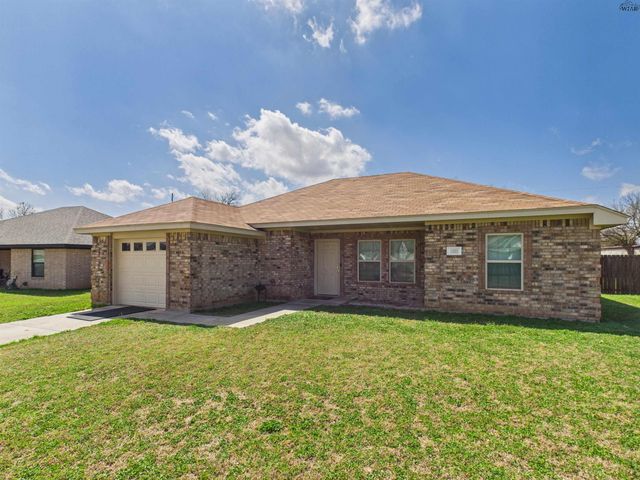 1202 NEWMAN AVENUE, Iowa Park, TX 76367