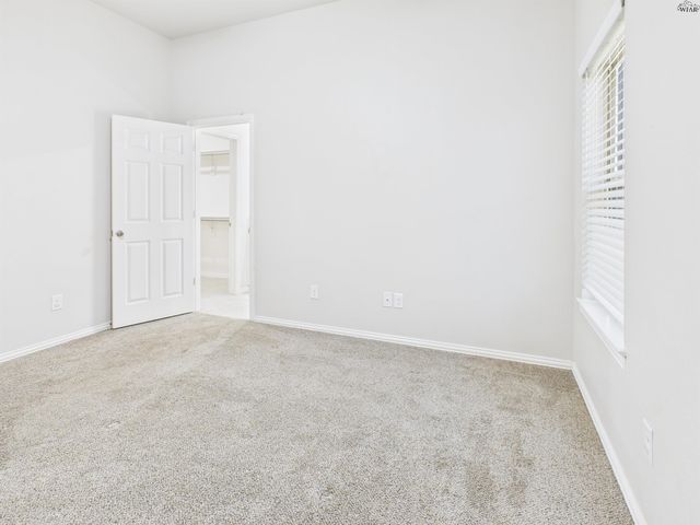 1202 NEWMAN AVENUE, Iowa Park, TX 76367