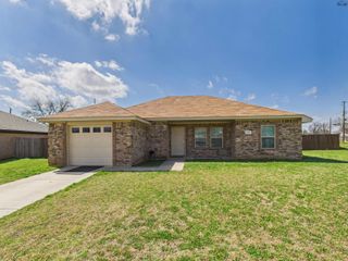1202 NEWMAN AVENUE, Iowa Park, TX 76367