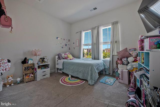 4748 TOWNE PARK RD, Suitland, MD 20746