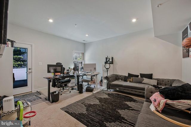 4748 TOWNE PARK RD, Suitland, MD 20746