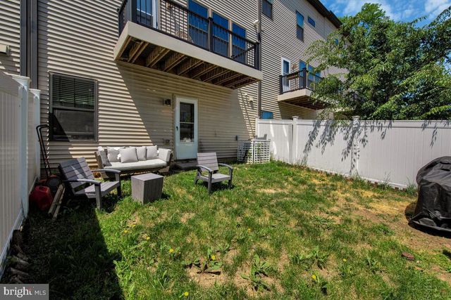 4748 TOWNE PARK RD, Suitland, MD 20746
