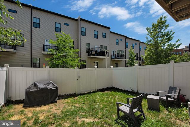 4748 TOWNE PARK RD, Suitland, MD 20746