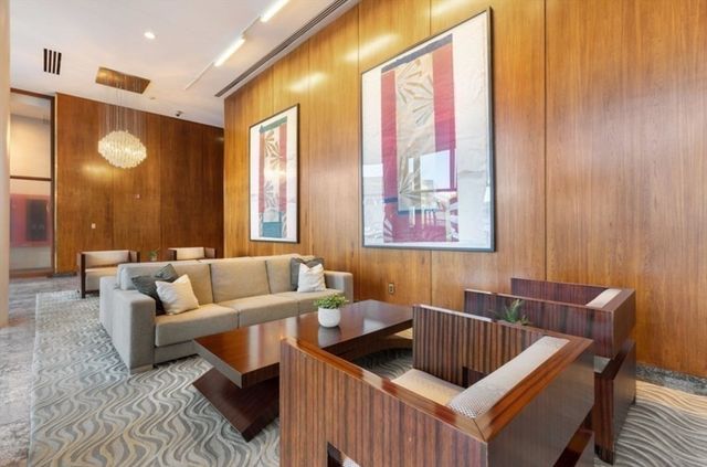 85 E India Row 39C, Boston, MA 02110