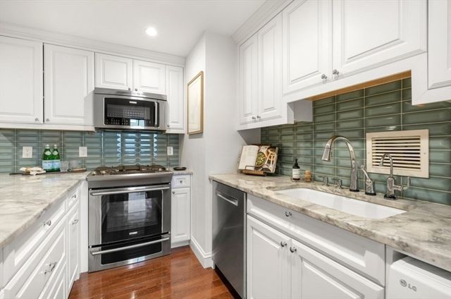 85 E India Row 39C, Boston, MA 02110