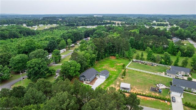 160 Wayne Gobble Road, Linwood, NC 27299