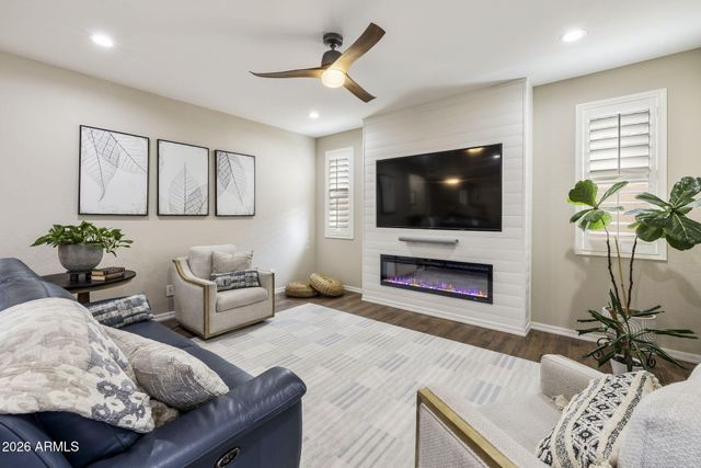 10304 E TAHOE Avenue, Mesa, AZ 85212