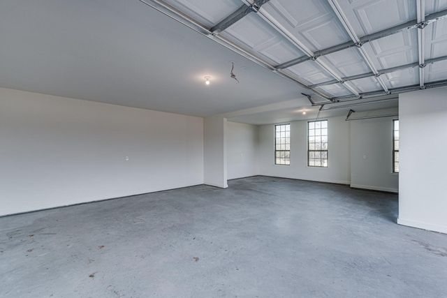 421 Paradise Ridge Drive, Waxahachie, TX 75167