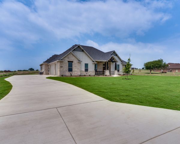 421 Paradise Ridge Drive, Waxahachie, TX 75167