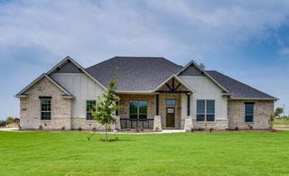 421 Paradise Ridge Drive, Waxahachie, TX 75167