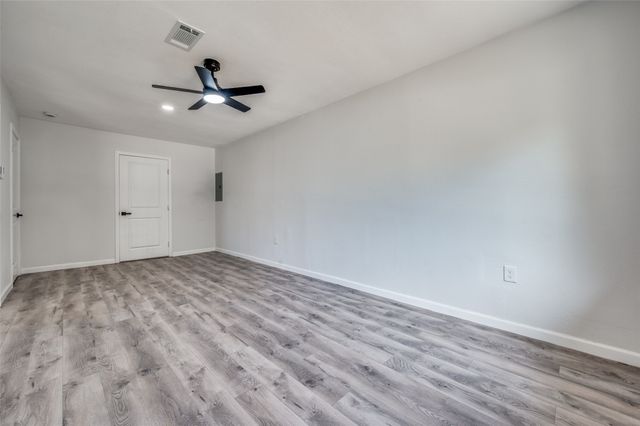 2422 Morgan Street, Irving, TX 75062