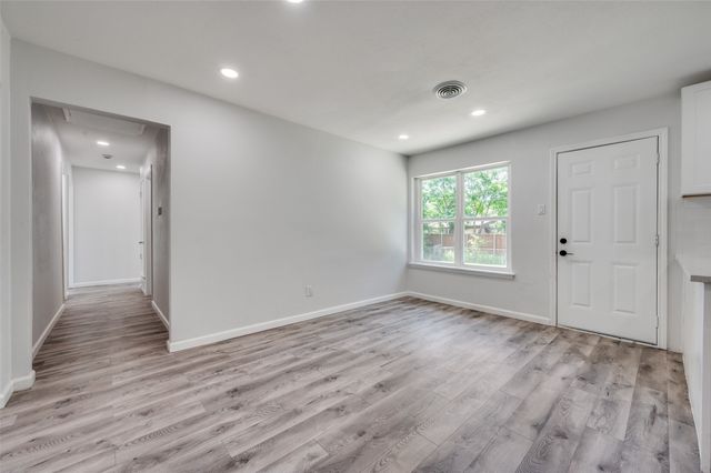 2422 Morgan Street, Irving, TX 75062