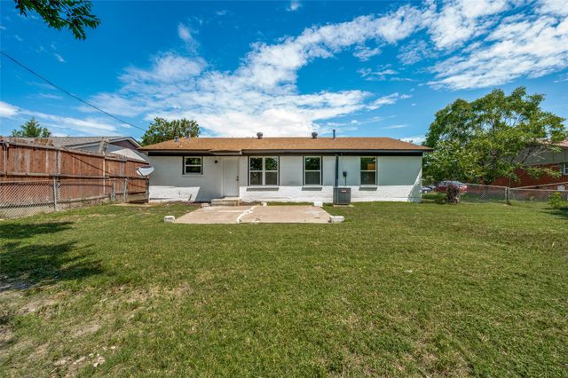 2422 Morgan Street, Irving, TX 75062