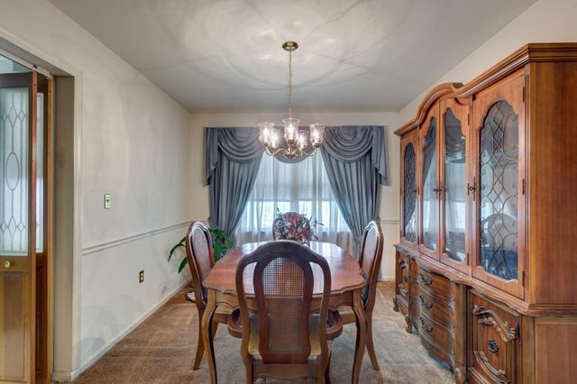 2014 RED RIVER RD, Sykesville, MD 21784
