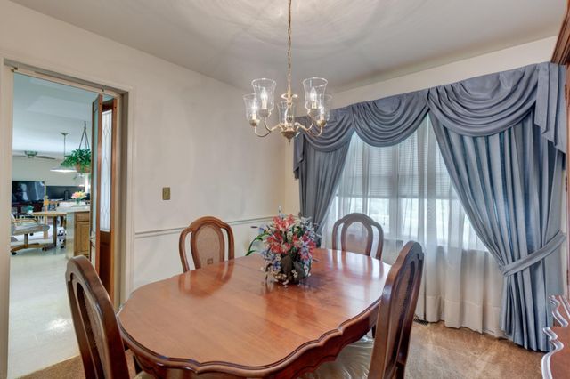 2014 RED RIVER RD, Sykesville, MD 21784