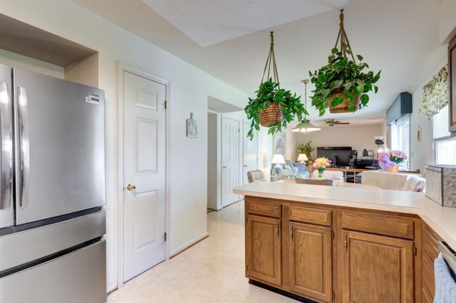 2014 RED RIVER RD, Sykesville, MD 21784